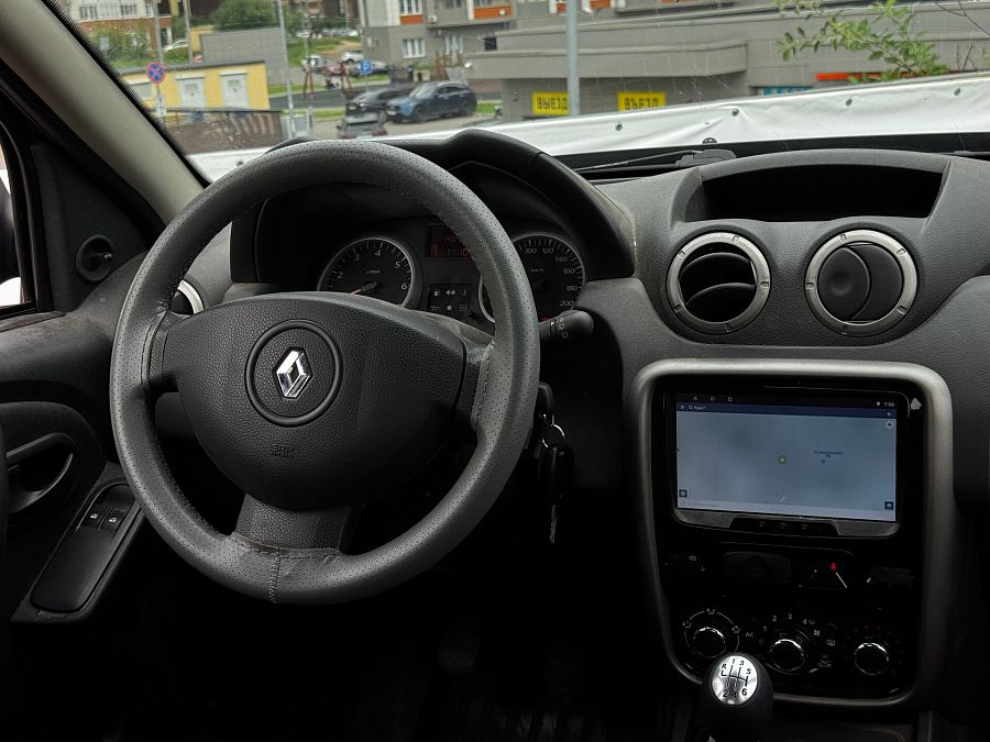 Renault Duster 2.0 MT (135 л.с.) 4WD, 2014