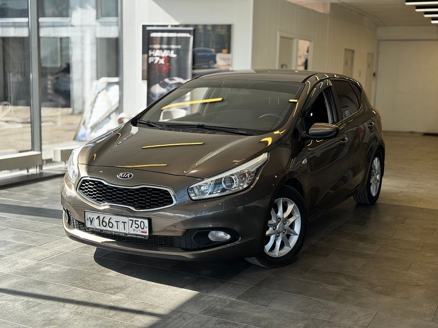 Kia Ceed 1.6 MT (129 л.с.), 2014