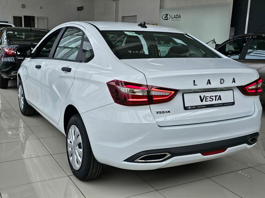 Lada (Ваз) Vesta 1.6 CVT (106 л.с.), 2026