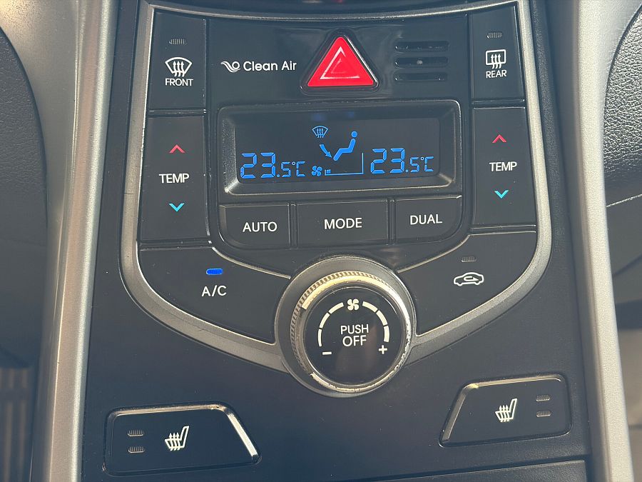 Hyundai Elantra 1.6 AT (132 л.с.), 2015