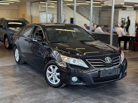 Toyota Camry 2.4 AT (167 л.с.), 2011