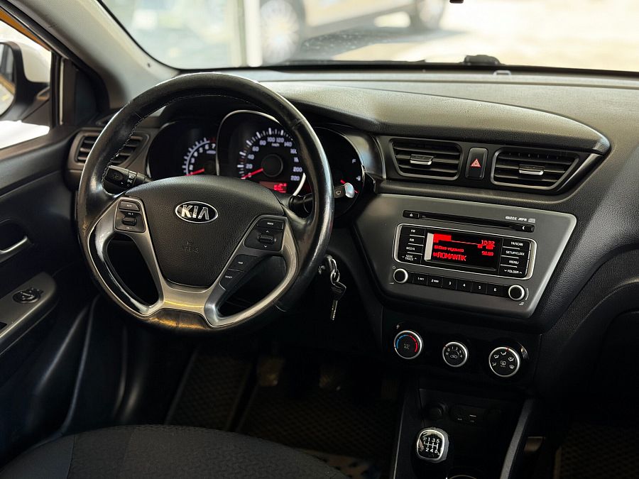 Kia Rio 1.6 MT (123 л.с.), 2016