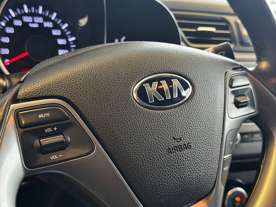 Kia Rio 1.6 MT (123 л.с.), 2016