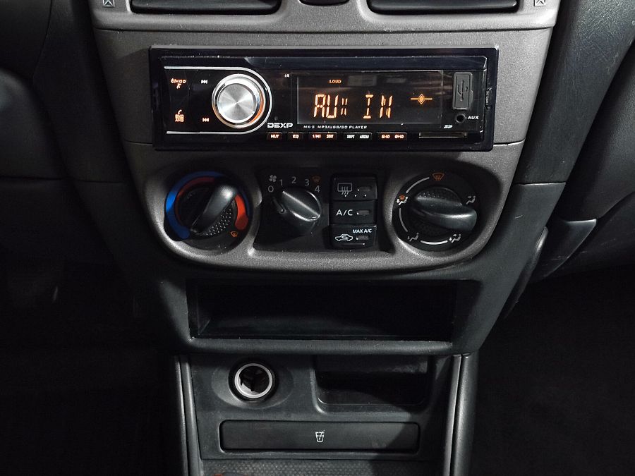 Nissan Almera 1.5 MT (98 л.с.), 2005