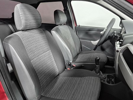 Renault Logan 1.4 MT (75 л.с.), 2010