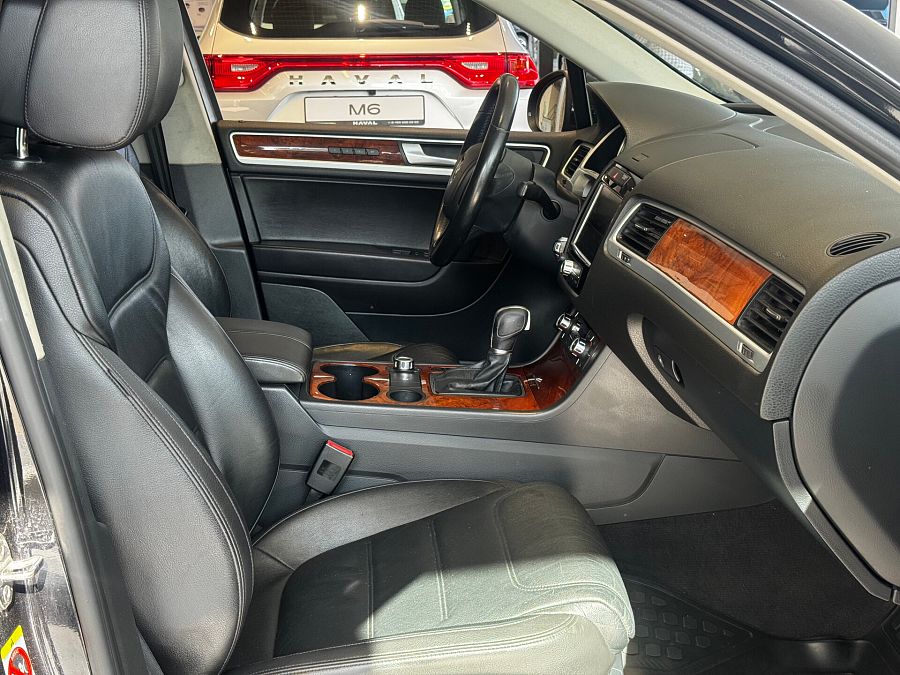 Volkswagen Touareg 3.6 AT (249 л.с.) 4WD, 2013