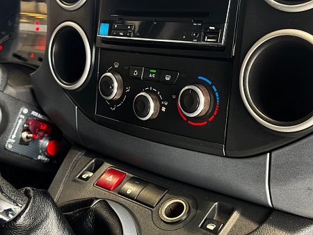 Peugeot Partner 1.6 MT (90 л.с.), 2012