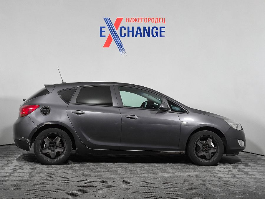 Opel Astra 1.6 MT (115 л.с.), 2012
