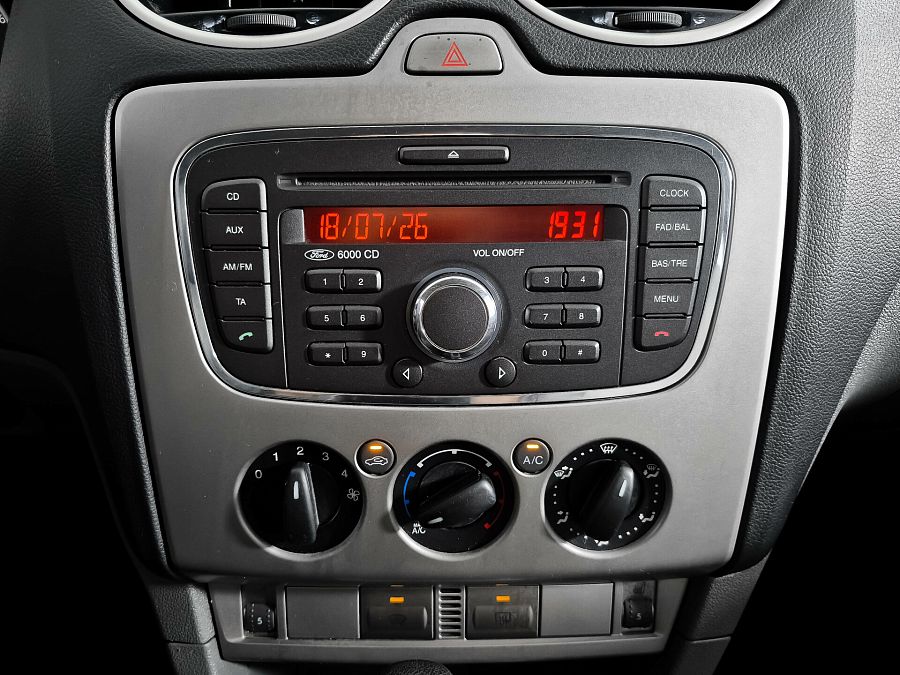 Ford Focus 1.6 AT (100 л.с.), 2010 Ford Focus 1.6 AT (100 л.с.), 2010