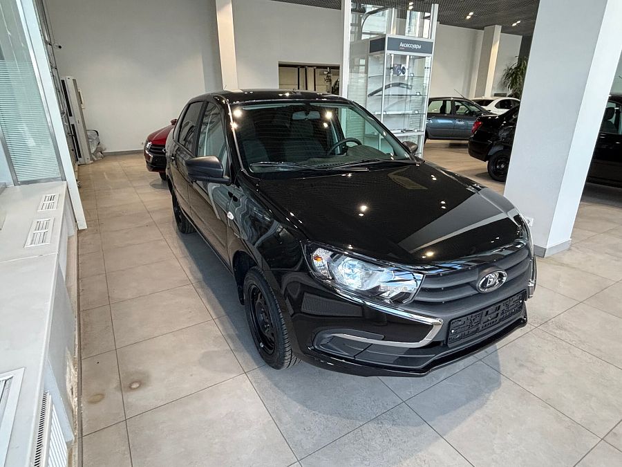 Lada (Ваз) Granta 1.6 MT (90 л.с.), 2026