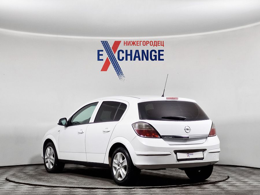 Opel Astra 1.6 AMT (115 л.с.), 2011 Opel Astra 1.6 AMT (115 л.с.), 2011