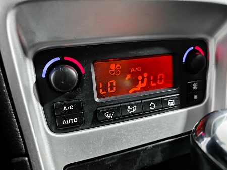Peugeot 307 1.6 AT (109 л.с.), 2006