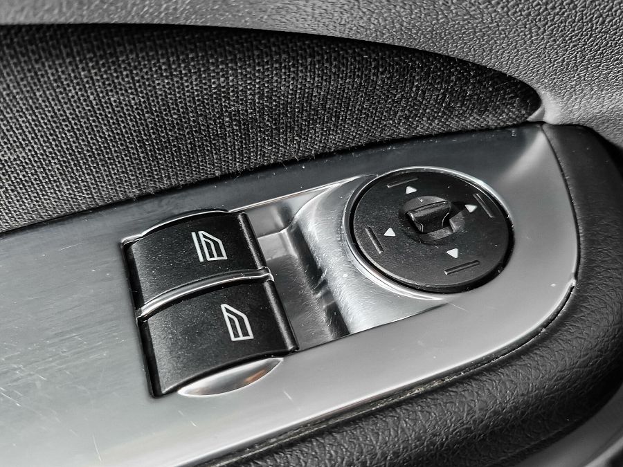 Ford Focus 1.6 AT (100 л.с.), 2010 Ford Focus 1.6 AT (100 л.с.), 2010