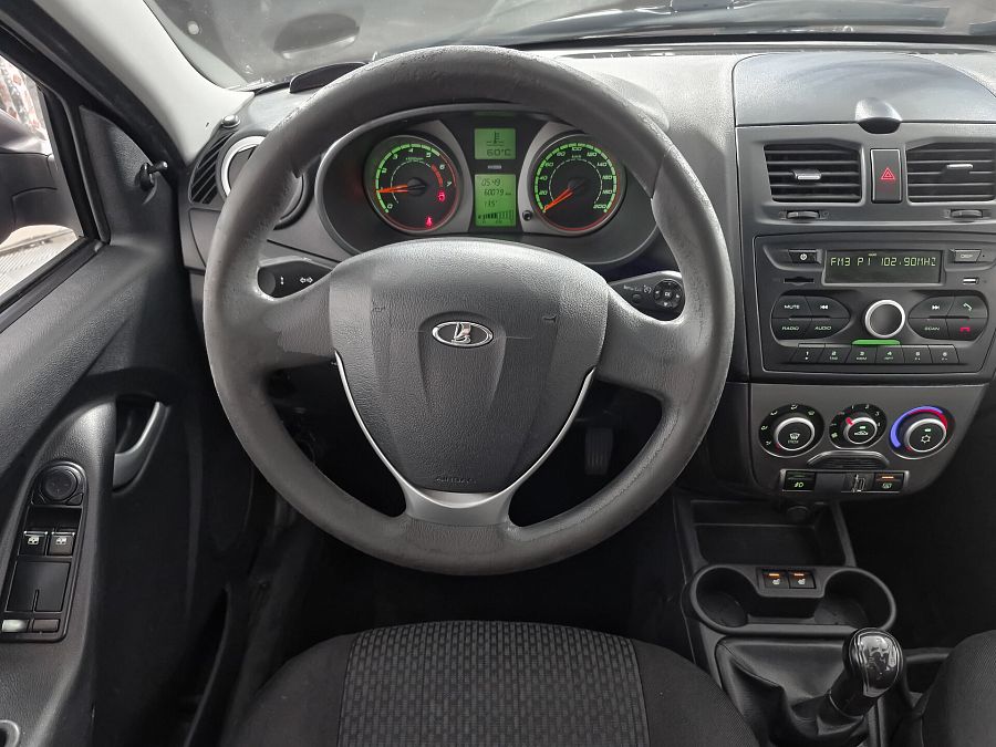 Lada (Ваз) Kalina 1.6 MT (106 л.с.), 2014