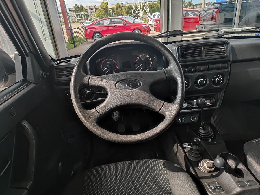 Lada (Ваз) Niva Legend 1.7 MT (83 л.с.) 4WD, 2023 Lada (Ваз) Niva Legend 1.7 MT (83 л.с.) 4WD, 2023