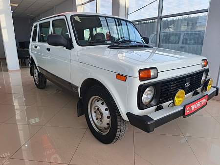 Lada (Ваз) 2131 (4x4) 213105 1.7 MT (83 л.с.) 4WD, 2015 Lada (Ваз) 2131 (4x4) 213105 1.7 MT (83 л.с.) 4WD, 2015 — купить в Нижнем Новгороде