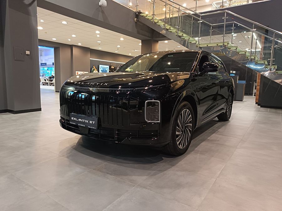 Exeed Exlantix ET 1.5hyb AT (469 л.с.) 4WD, 2026