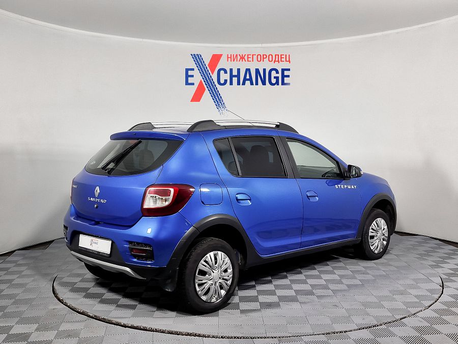 Renault Sandero Stepway 1.6 AMT (82 л.с.), 2015