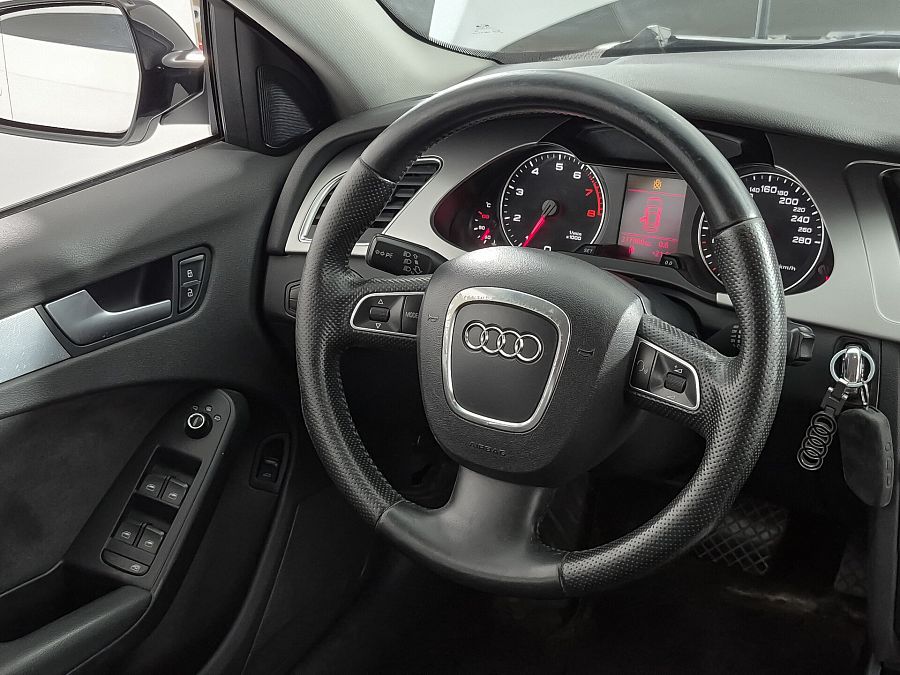 Audi A4 1.8 CVT (160 л.с.), 2011 Audi A4 1.8 CVT (160 л.с.), 2011