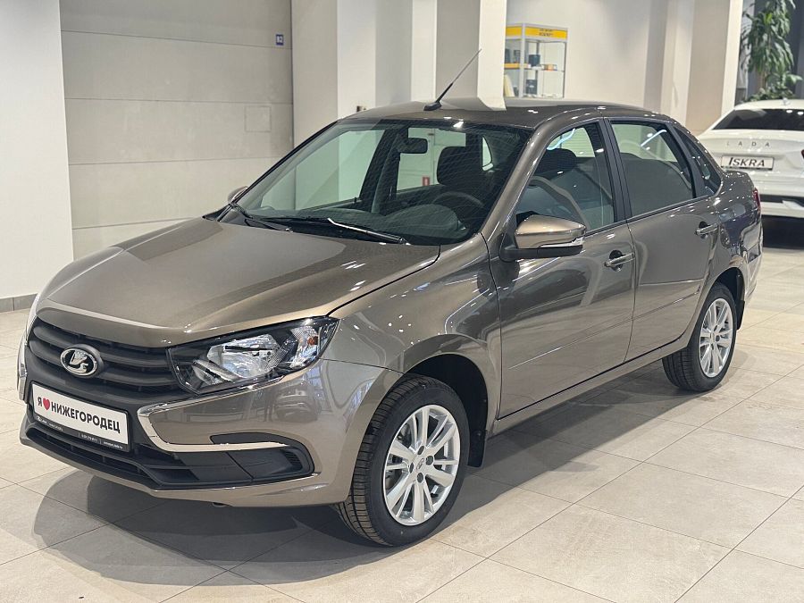 Lada (Ваз) Granta 1.6 MT (90 л.с.), 2026 Lada (Ваз) Granta 1.6 MT (90 л.с.), 2026