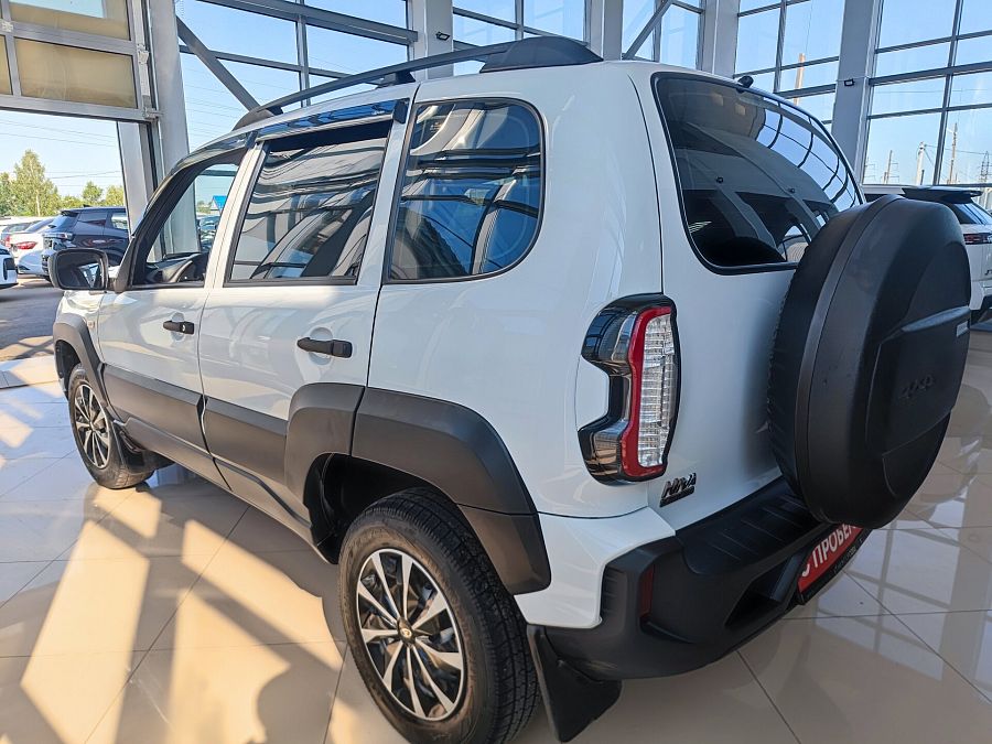 Lada (Ваз) Niva Travel 1.7 MT (83 л.с.) 4WD, 2024 Lada (Ваз) Niva Travel 1.7 MT (83 л.с.) 4WD, 2024