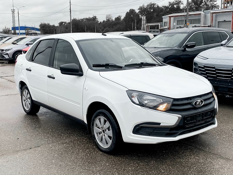 Lada (Ваз) Granta 1.6 MT (87 л.с.), 2019 Lada (Ваз) Granta 1.6 MT (87 л.с.), 2019