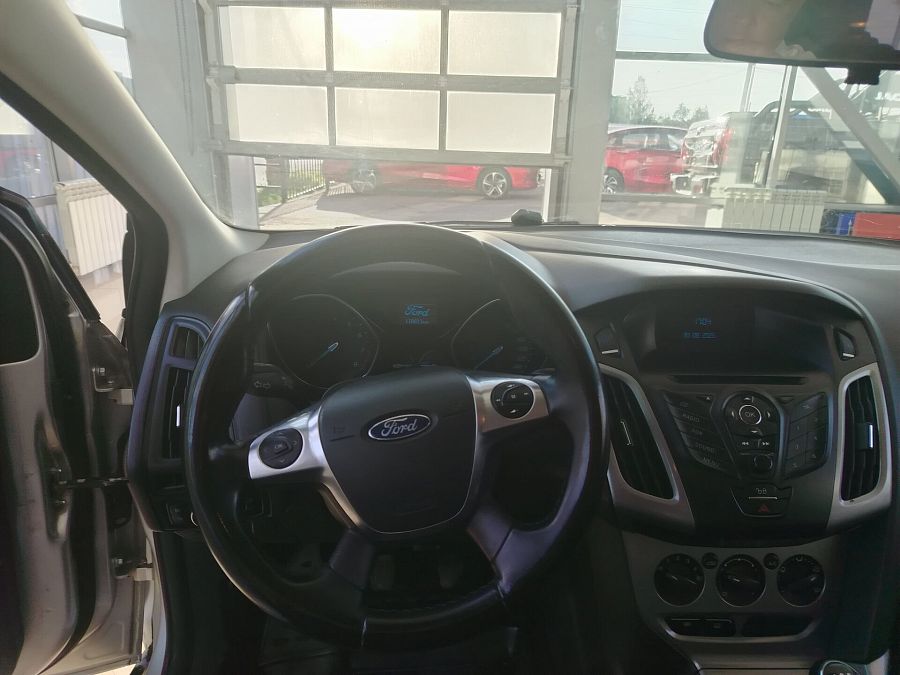 Ford Focus 1.6 MT (105 л.с.), 2012 Ford Focus 1.6 MT (105 л.с.), 2012