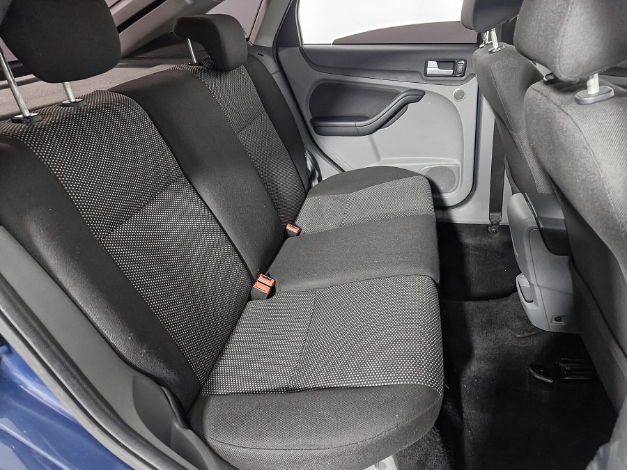 Ford Focus 1.6 MT (100 л.с.), 2011 Ford Focus 1.6 MT (100 л.с.), 2011