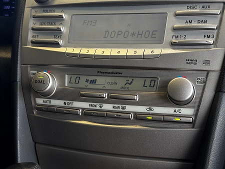 Toyota Camry 2.4 AT (167 л.с.), 2011