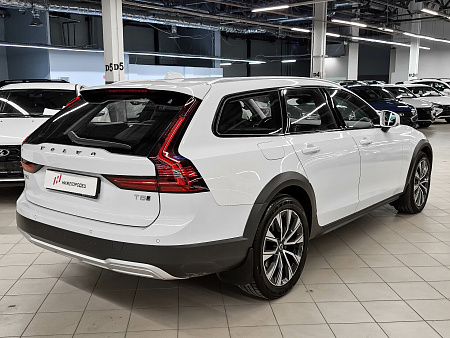 Volvo V90 Cross Country 2.0 AT (249 л.с.) 4WD, 2021 — купить в Нижнем Новгороде