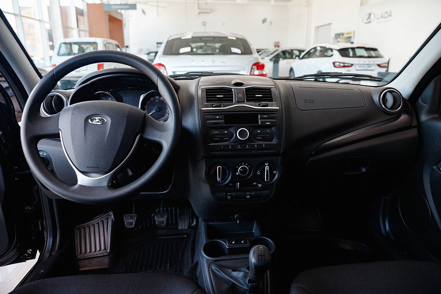 Lada (Ваз) Granta 1.6 MT (90 л.с.), 2026 Lada (Ваз) Granta 1.6 MT (90 л.с.), 2026