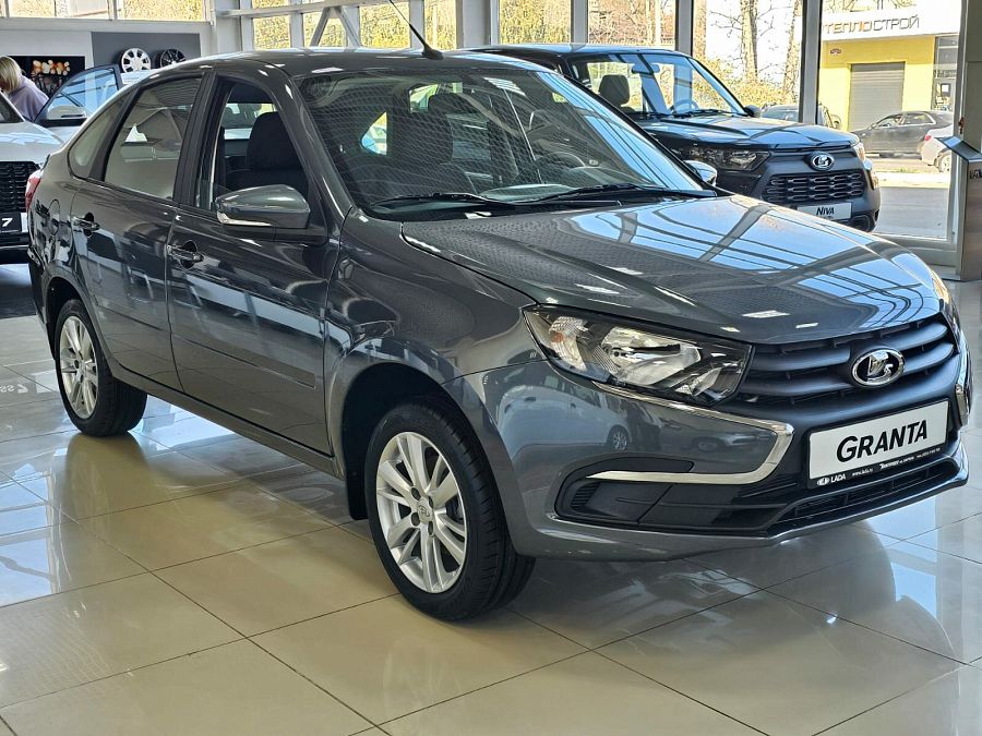 Lada (Ваз) Granta 1.6 MT (90 л.с.), 2026 Lada (Ваз) Granta 1.6 MT (90 л.с.), 2026