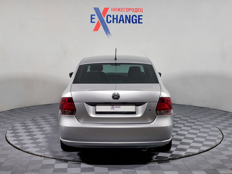 Volkswagen Polo 1.6 MT (85 л.с.), 2014