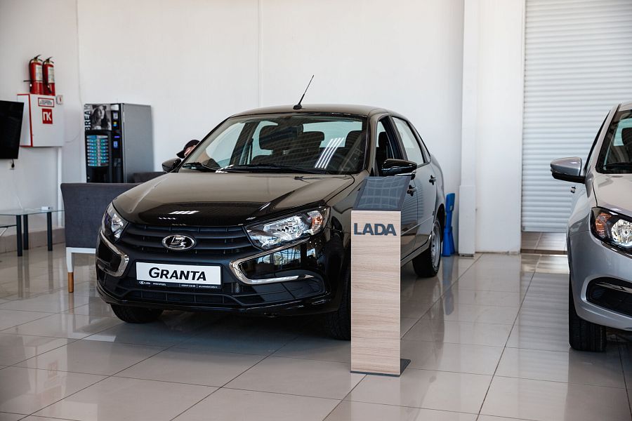 Lada (Ваз) Granta 1.6 MT (90 л.с.), 2026