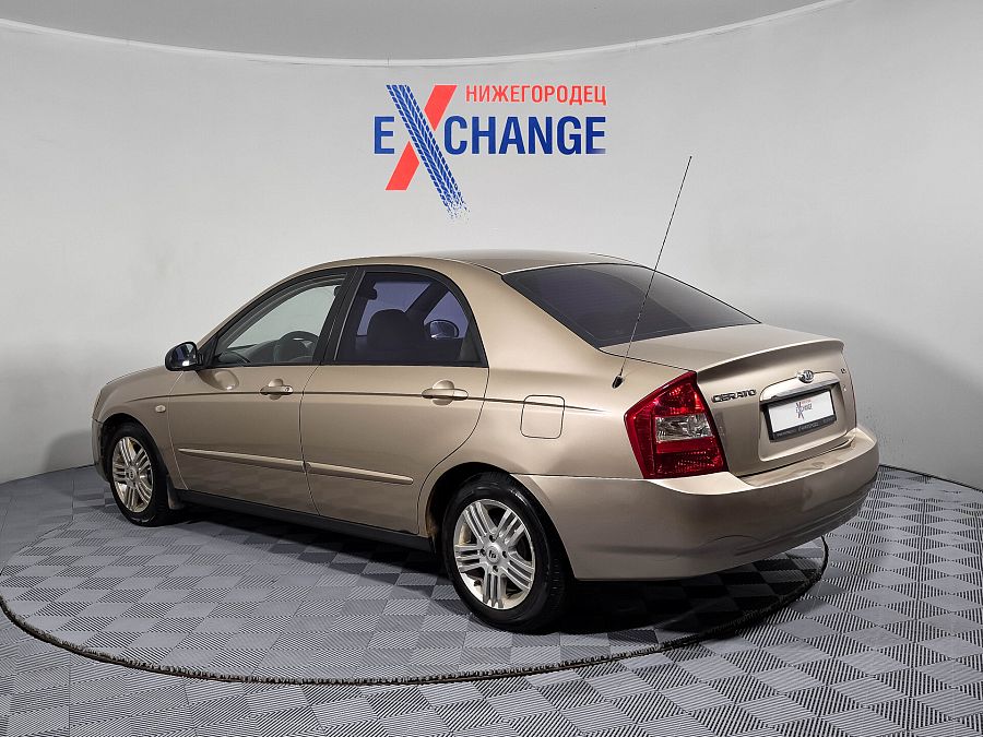 Kia Cerato 1.6 MT (105 л.с.), 2006