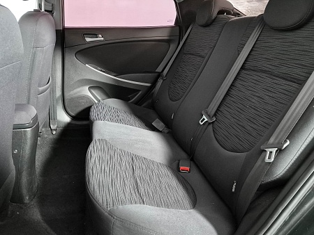 Hyundai Solaris 1.4 AT (107 л.с.), 2015