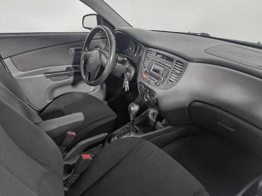 Kia Rio 1.4 AT (95 л.с.), 2011