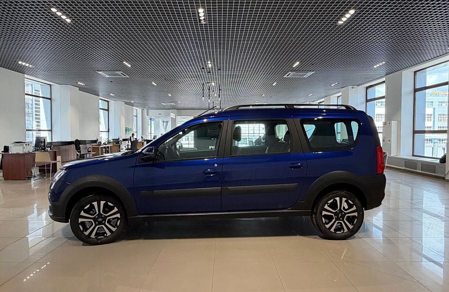 Lada (Ваз) Largus Cross 1.6 MT (106 л.с.), 2026