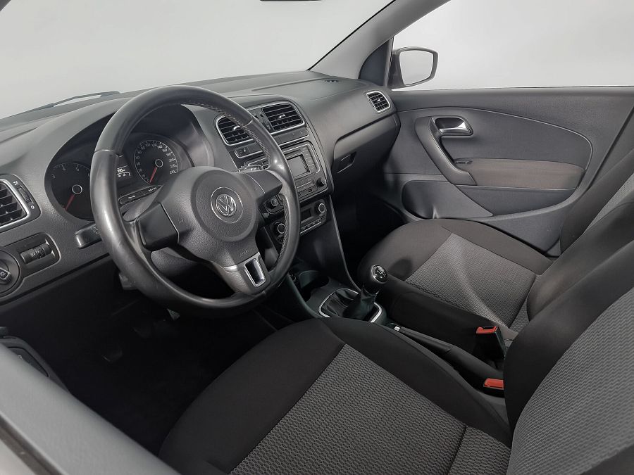 Volkswagen Polo 1.6 MT (85 л.с.), 2014