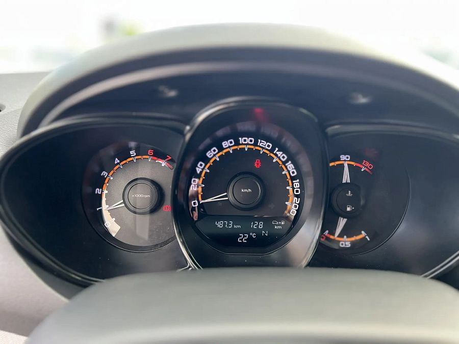 Lada (Ваз) Vesta SW 1.6 AMT (106 л.с.), 2019