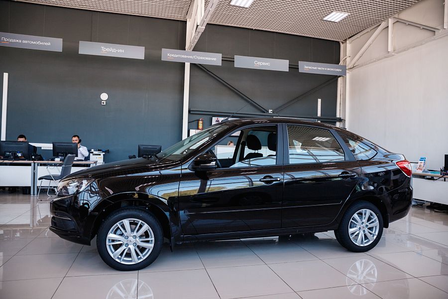 Lada (Ваз) Granta 1.6 MT (90 л.с.), 2026 Lada (Ваз) Granta 1.6 MT (90 л.с.), 2026