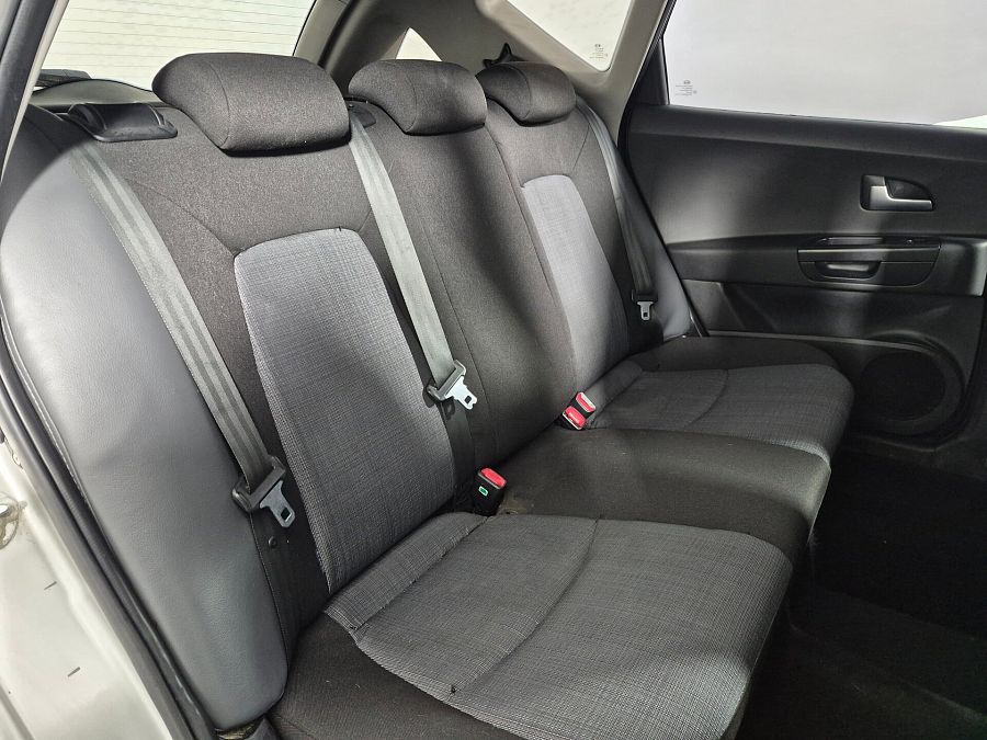 Kia Ceed 1.6 MT (122 л.с.), 2010 Kia Ceed 1.6 MT (122 л.с.), 2010