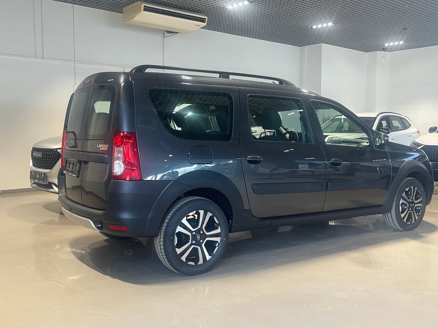 Lada (Ваз) Largus Cross 1.6 MT (106 л.с.), 2026