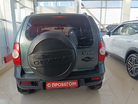 Chevrolet Niva 1.7 MT (80 л.с.) 4WD, 2011 Chevrolet Niva 1.7 MT (80 л.с.) 4WD, 2011 — купить в Нижнем Новгороде