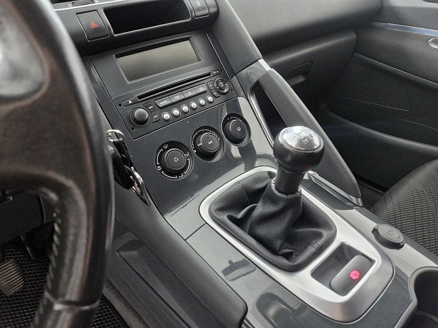 Peugeot 3008 1.6 MT (120 л.с.), 2011