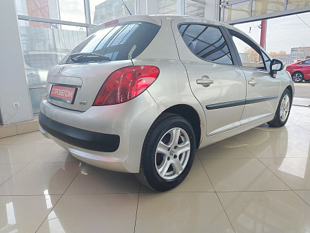Peugeot 207 1.4 MT (88 л.с.), 2008 Peugeot 207 1.4 MT (88 л.с.), 2008 — купить в Нижнем Новгороде