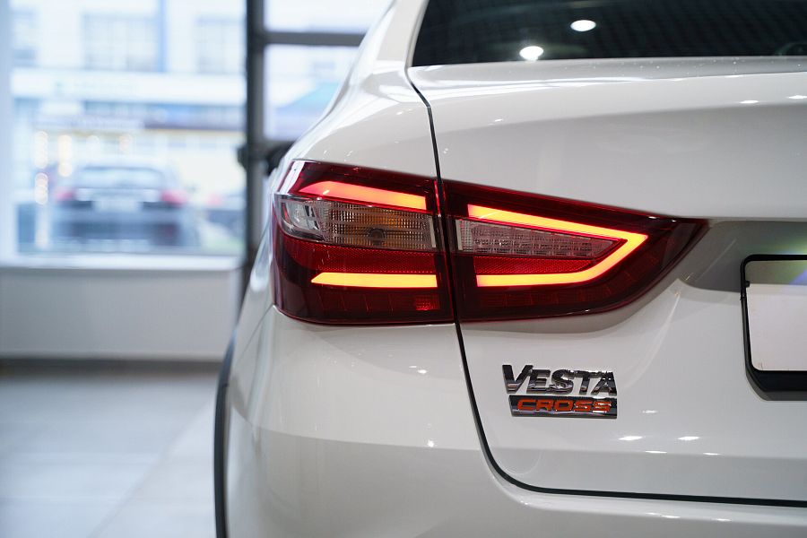 Lada (Ваз) Vesta Cross 1.6 MT (106 л.с.), 2026