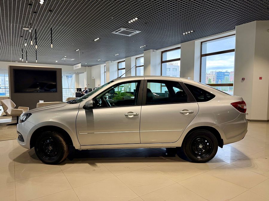 Lada (Ваз) Granta 1.6 MT (90 л.с.), 2026 Lada (Ваз) Granta 1.6 MT (90 л.с.), 2026