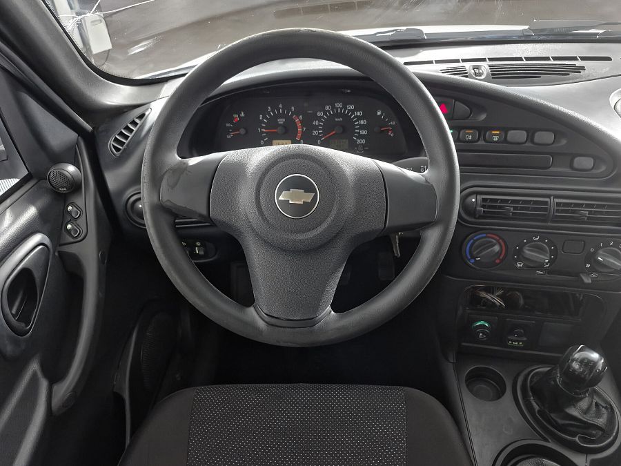 Chevrolet Niva 1.7 MT (80 л.с.) 4WD, 2012