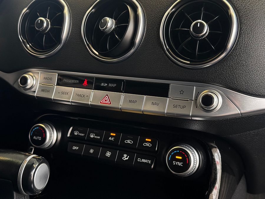 Kia Stinger 2.0 AT (247 л.с.) 4WD, 2018